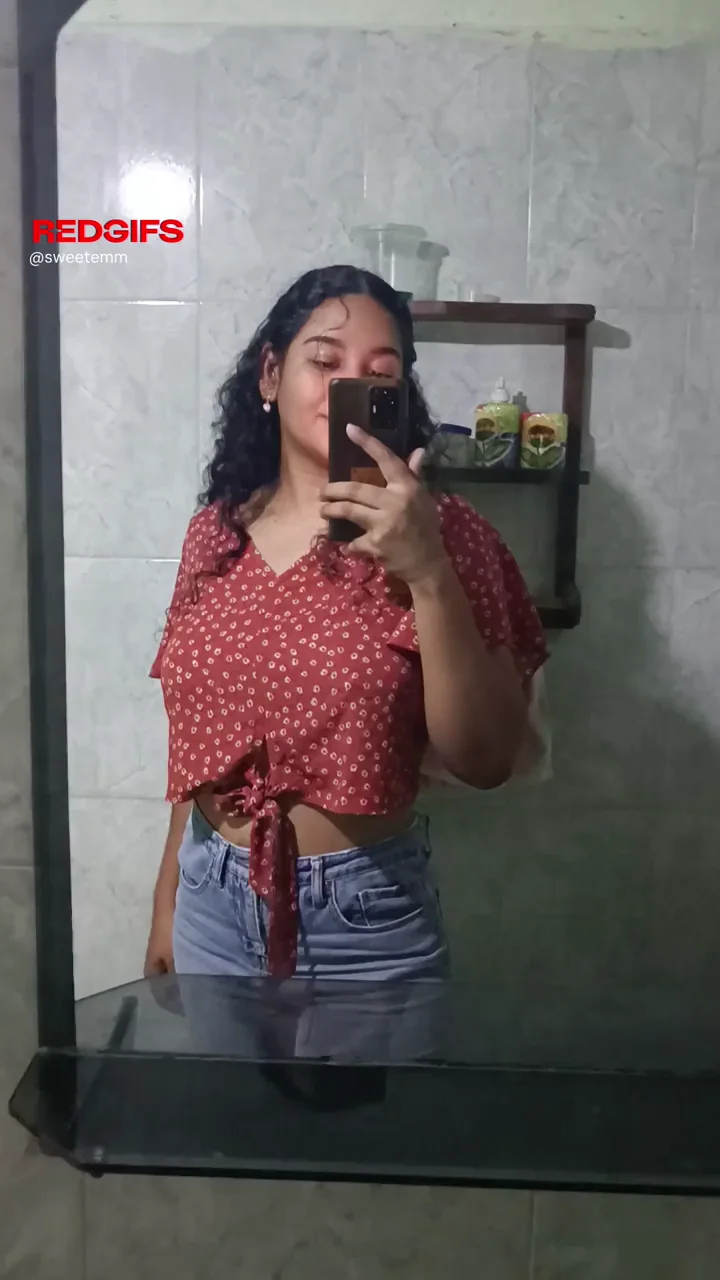 I want a face between my tits😋