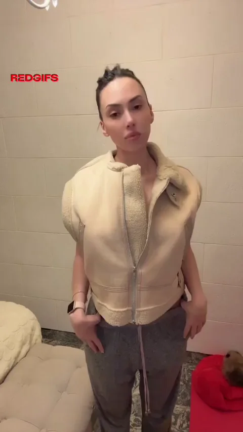 perfect natural small tits