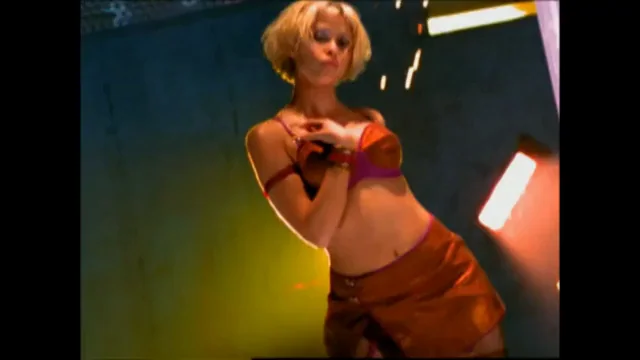 Jennifer Sky 2000