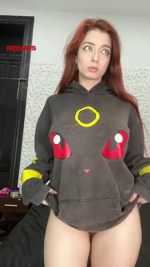 How many guys here on Reddit would love to suck my tits? [drop]