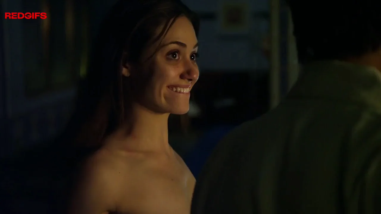 🍒 Emmy Rossum's Juicy Tits & Ass Splash in Shameless S01E07 🏊‍♀️🔥