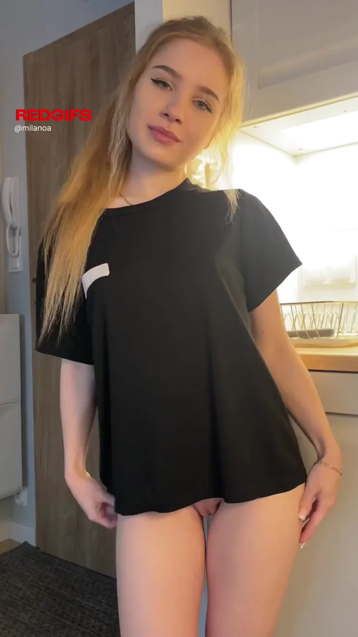 Tiny College Slut Begs: Use My Tight Holes 😈🍑