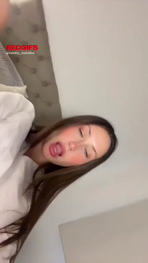 Does this angle make you  hard for me?