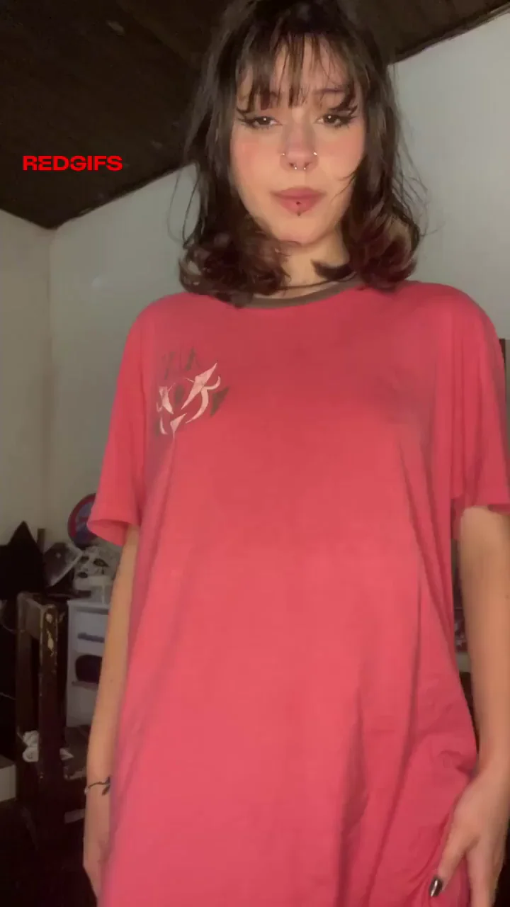 So innocent, yet so sexy. F19 [TITTY DROP]