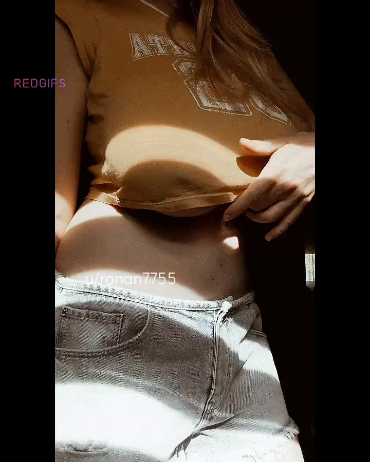 Convince You for Dinner with My Massive MILF Tits 🍽️🍒