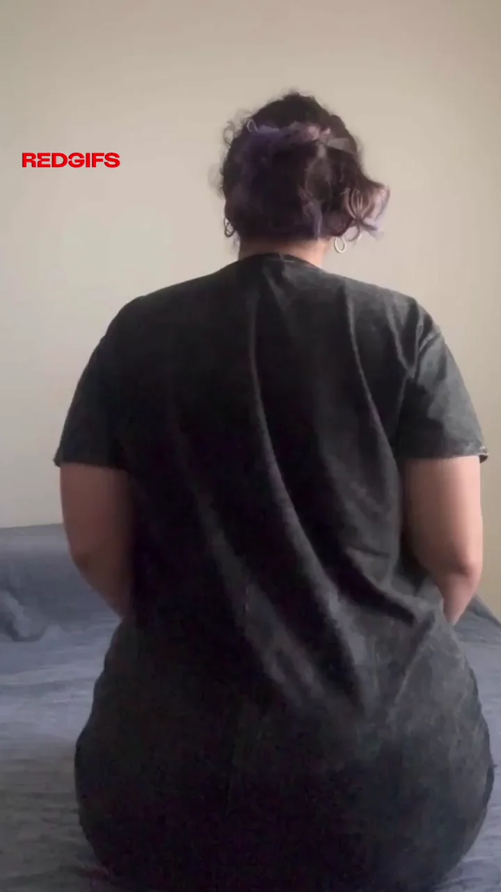 Juicy Ass & Soft Soles Tease 🍑👣 Worship 'Til They Gleam!
