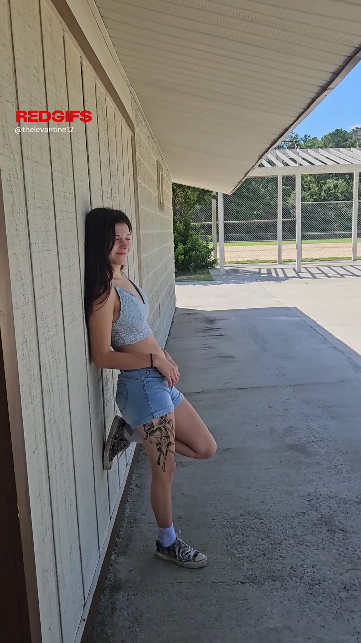 I will happily flash a lil titty for ya while we are out together,thats what friends are for right