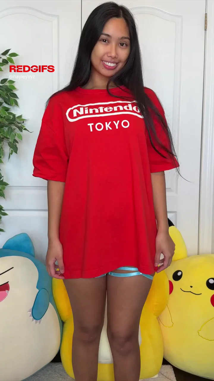 Blew Rent on Plushies Again: Filipina Gamer Girl's Big Ass Tease 🍑🎮💦