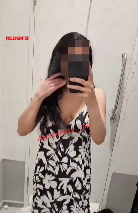 My boob insists on being part of the content (f)