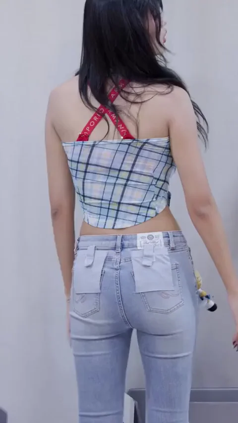 H1-KEY Yel Sexy Ass Tease in Tight Jeans 🍑🔥