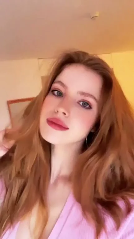 Emily Deyt-Aysage