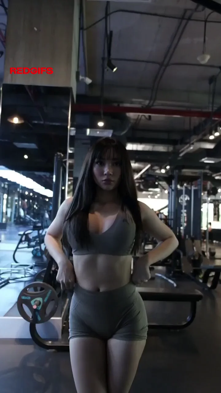 one squat away from ripping.