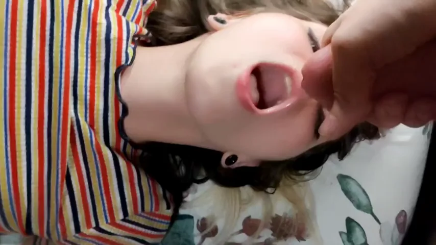 Daddy's Cum Flood in My Hungry Mouth 😩💦👅