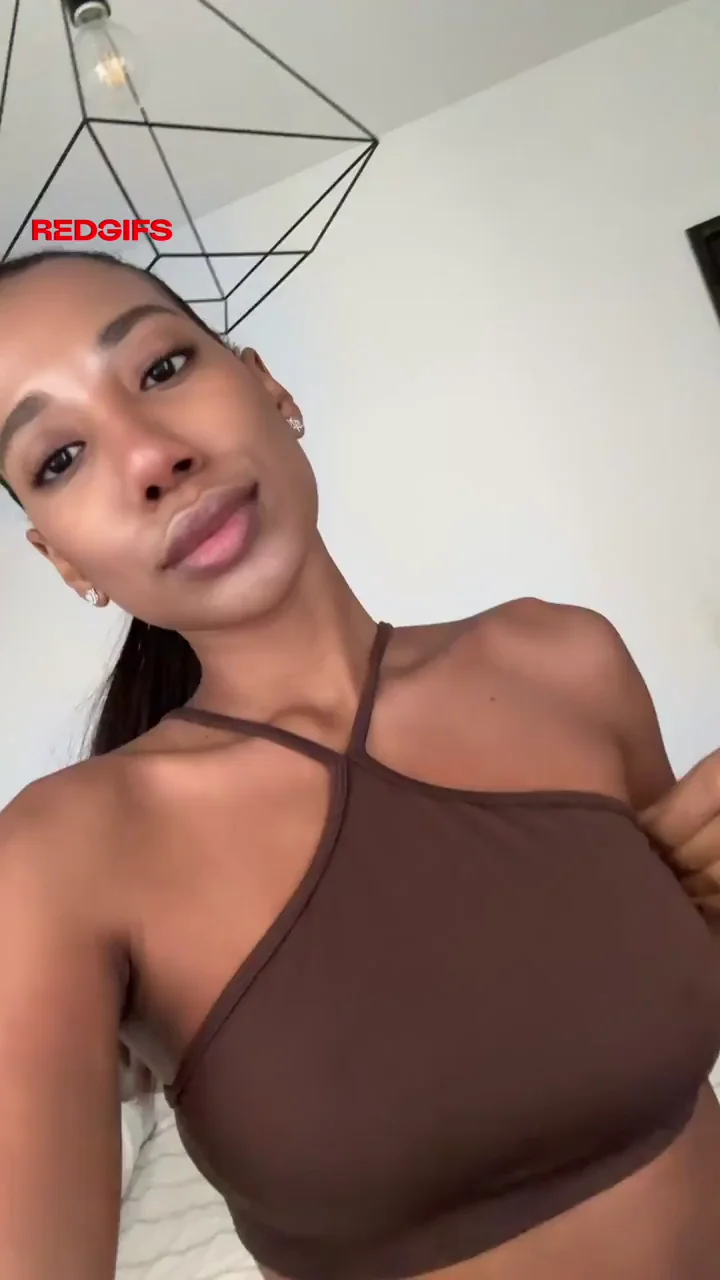 💝 Big Tit Ebony Babe's Reddit Tease Gift 🎁