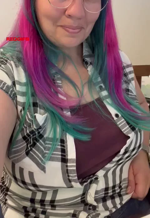 Midday Office Titty Drop 💦🔥