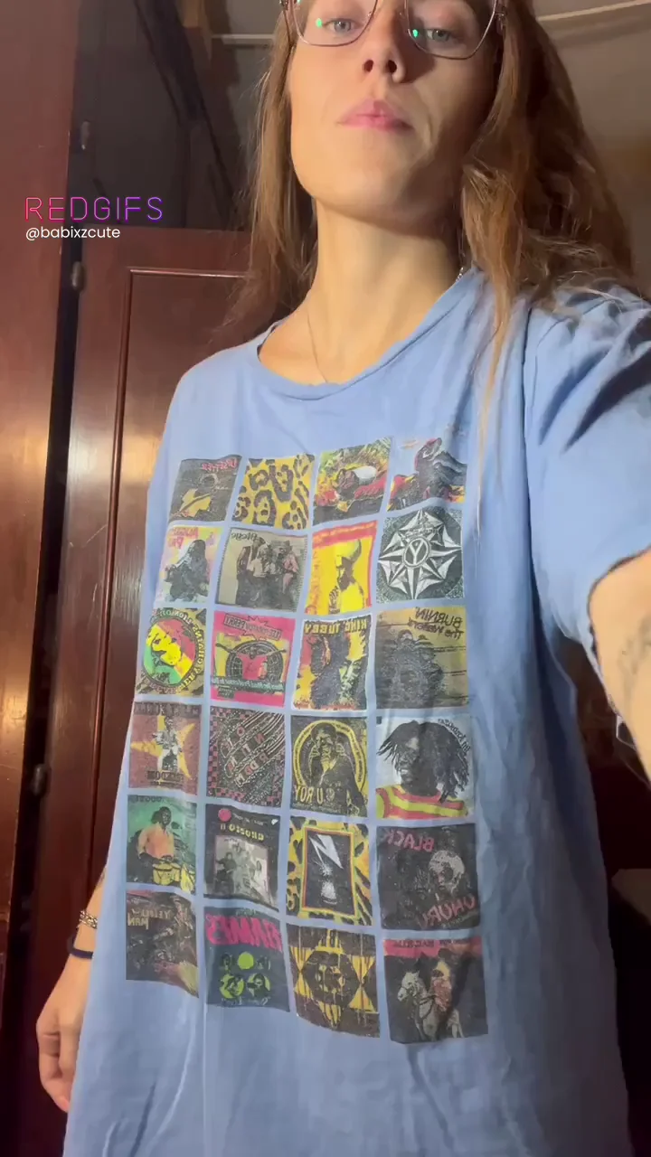 Petite Teen Tease Begs Older Daddies: Am I Hot for You?