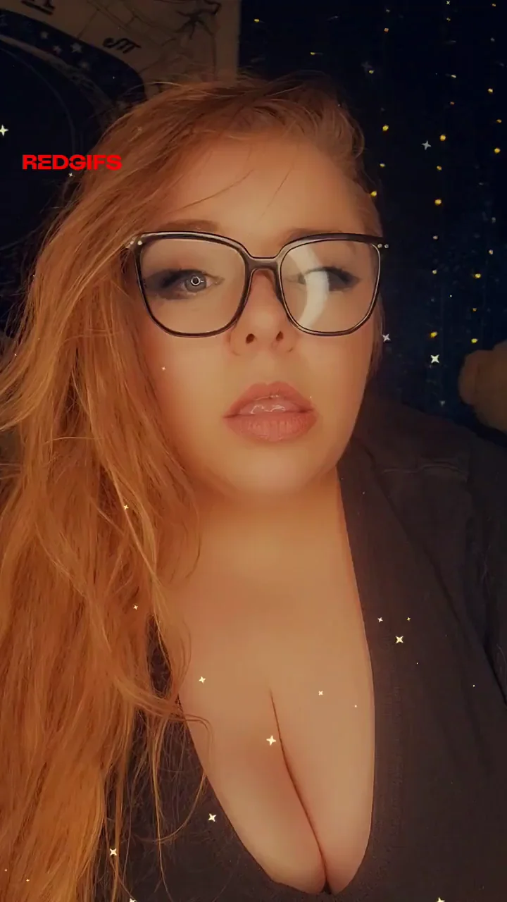 It would only gif half. Let me know if y'all want the other half. 🤤