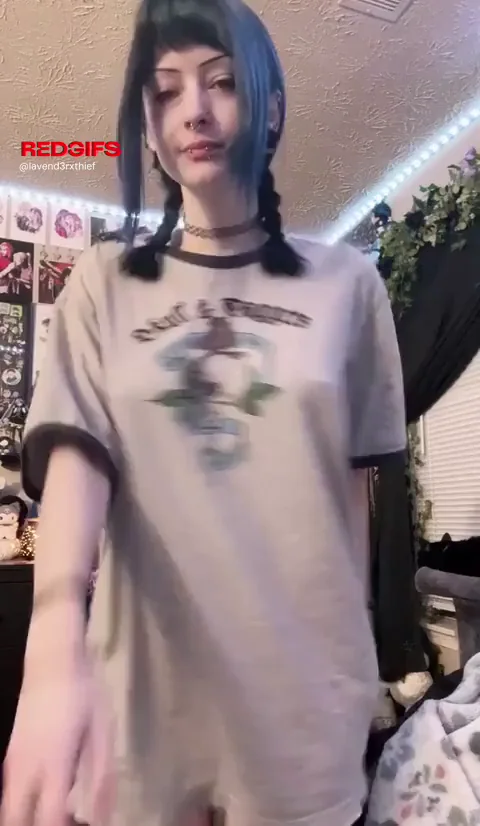 🔥 Goth Babe Flashes Her Juicy Tits & Teases Pussy 😈