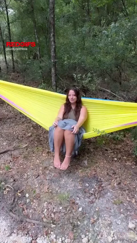 Hammock Hottie Spreads Shaved Snatch in Sneaky Forest Fuck-Tease