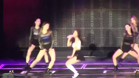 BLACKPINK - Jennie