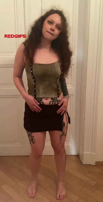Goth Slut Stripping Tease 😈🖤