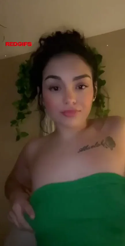 Unfiltered AA-Cup Tease: Petite Slut's Tiny Tits Revealed 😈🍃
