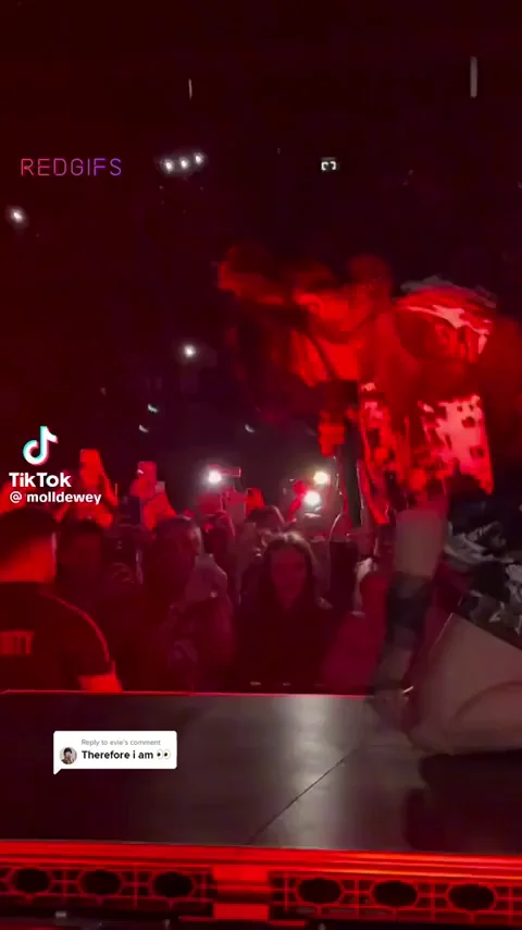 Billie on stage | HTE Tour 2022