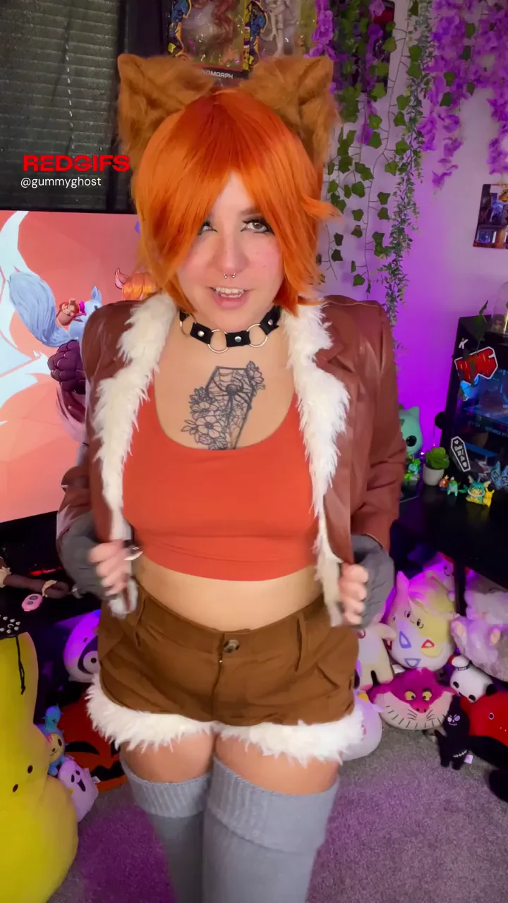 Best part about dating a cosplayer is you get to fuck a new character every night