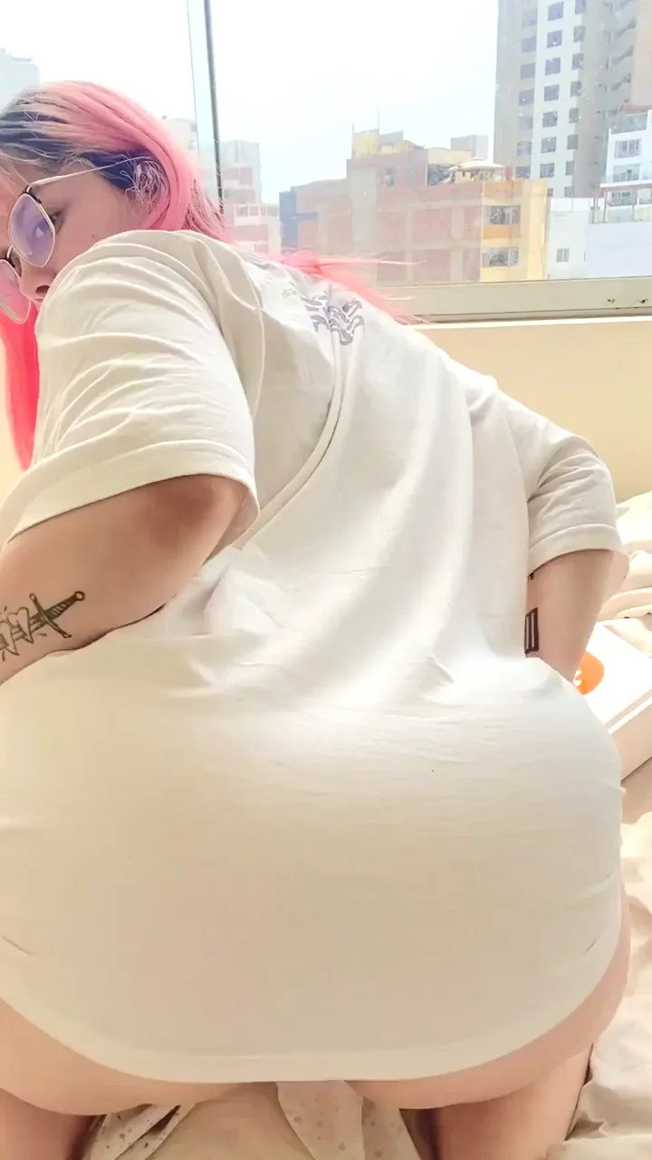🩷 Pink-Haired Slut's Massive Booty: Too Big for Your Cock? 🍑💦