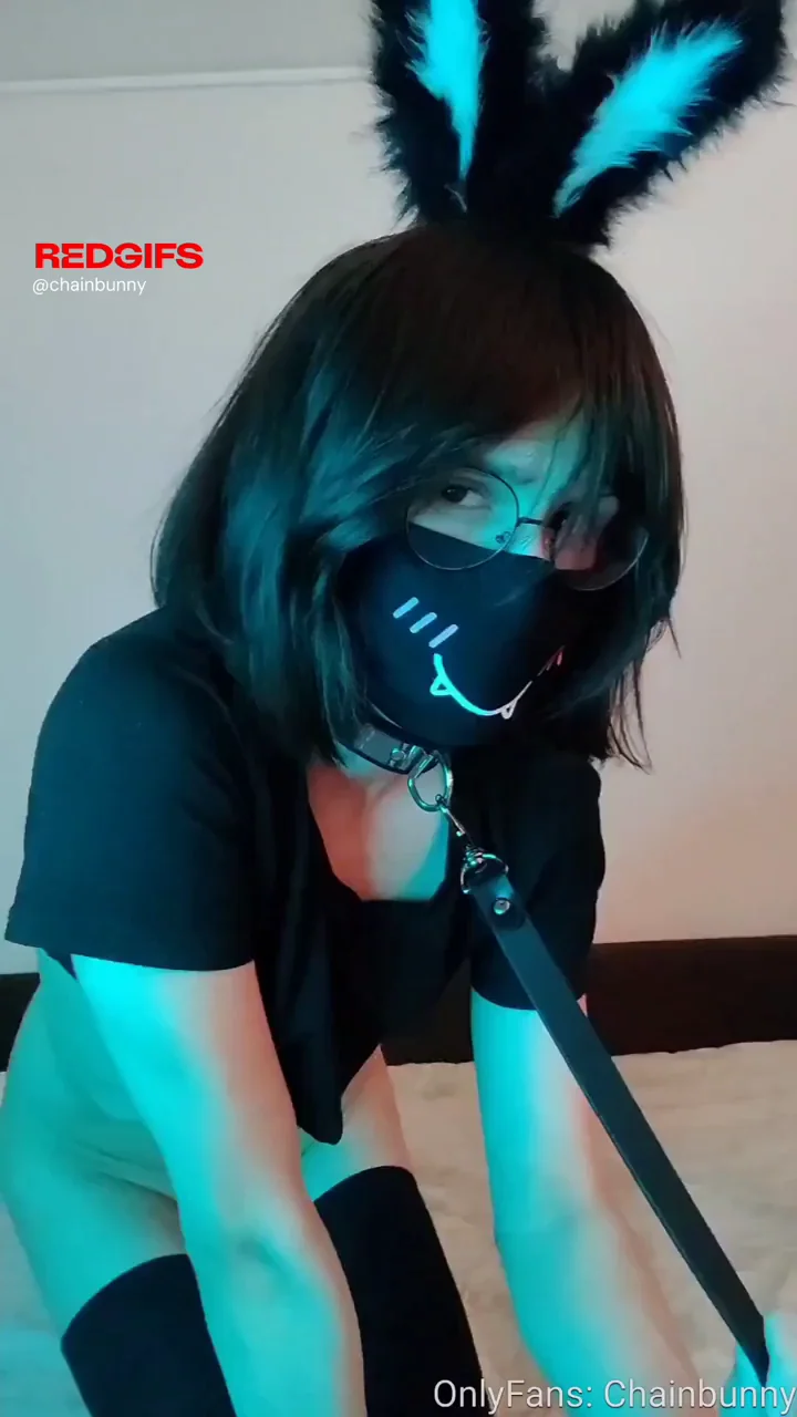 Think you could tame a bratty top bunny~? ⛓️🖤