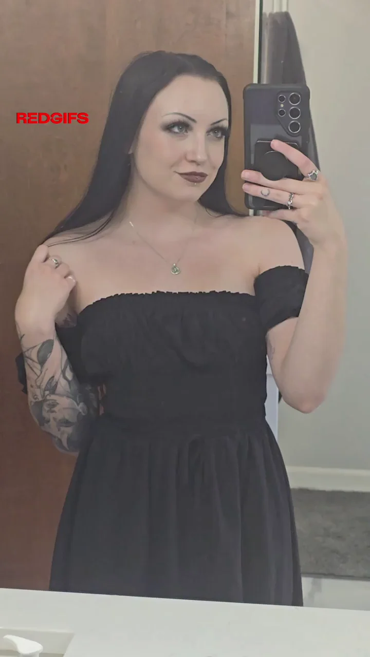 All Natural Petite Tits Tease 😈🍒