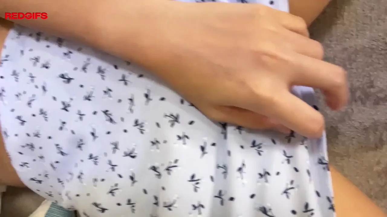 Risky Creampie in 20yo Thai Slut's Tight Pussy? 😈💦