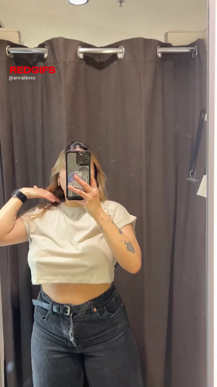 Unexpected Big Tit Flash in Changing Room 😈🍈🍈