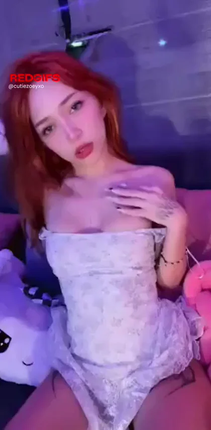 How Long Can You Last? 🔥 Redhead College Slut Strokes Her Clit 💦
