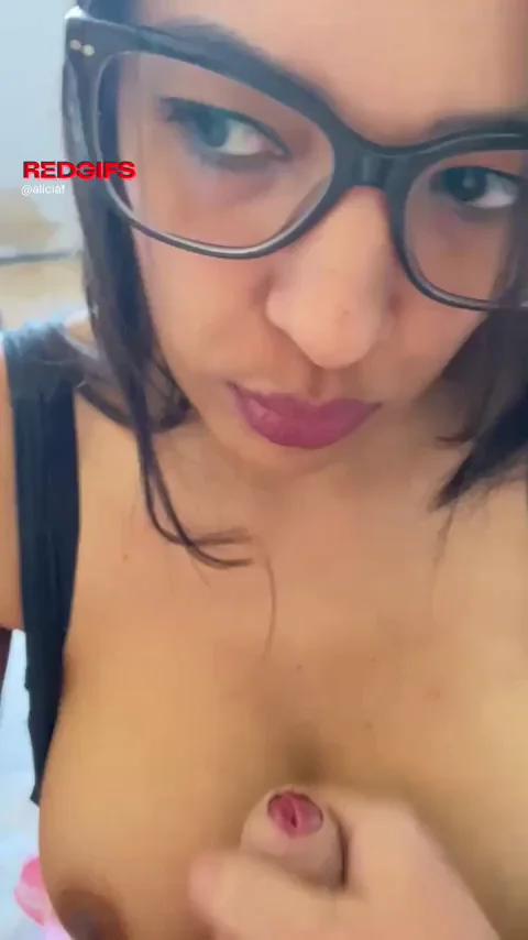 Good Girl's Juicy Tit Cum Reward 💦👓