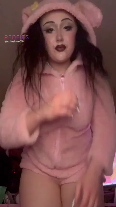 the perfect busty fortnite player