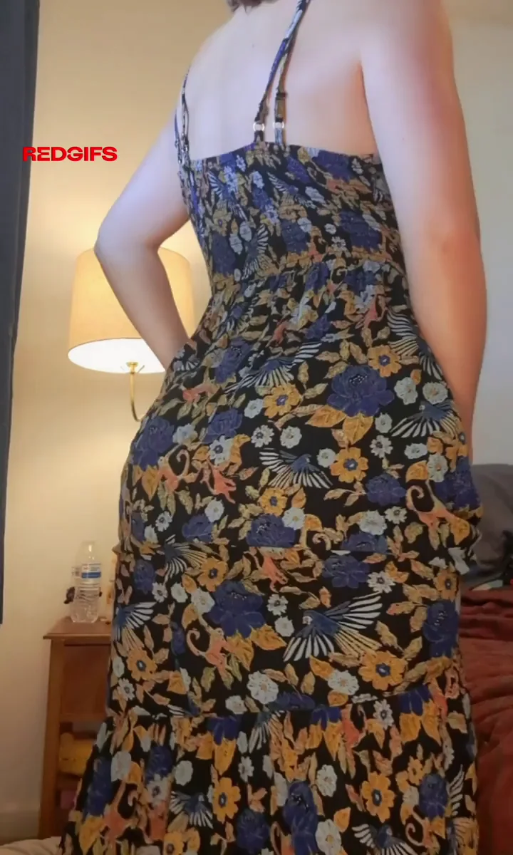 Saturday Dress Twerk Jiggles 💃🍑🔥