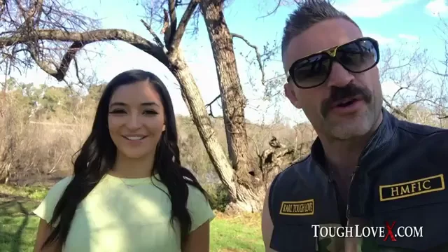 Emily Willis 💋 3rd Wheel Tease 🔥