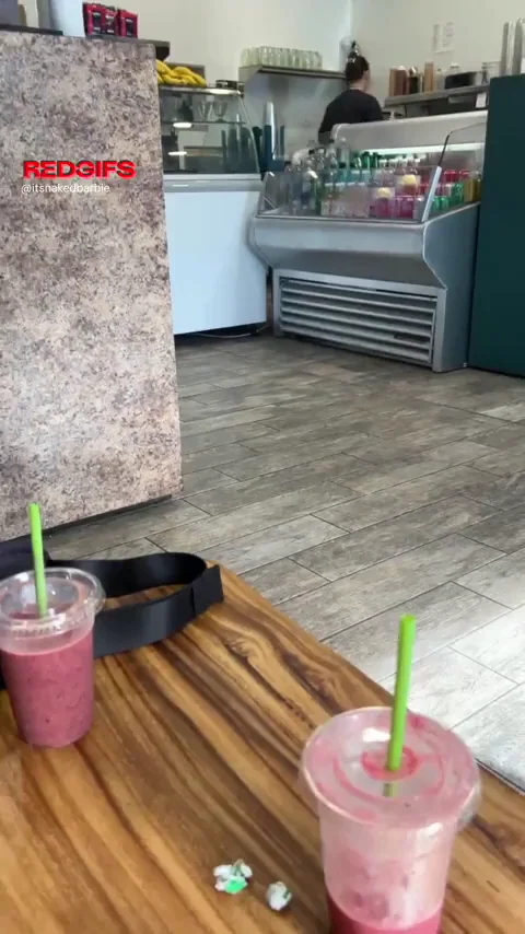 Braless Blonde Slut Flaunts Juicy Tits at Cafe ☕🍈🍈