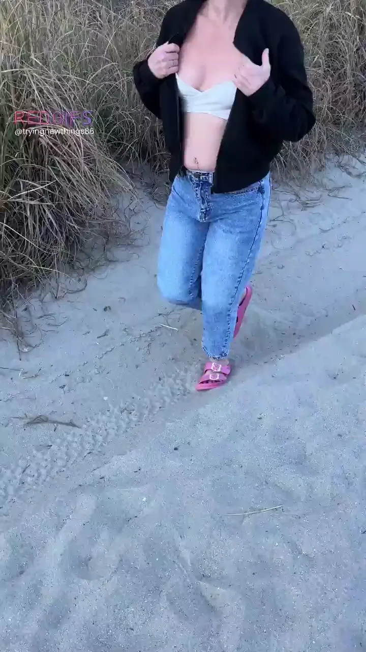 Beach Slut Flashes Perky Small Tits in Tall Grass Tease