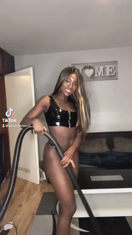 Wanna Help Me Suck This Hose, Daddy? 🧹💦😈