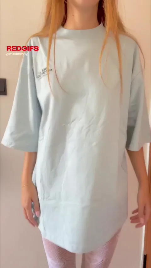 Blonde Cutie Thrilled to Flash Her Perky Tits 😍👅