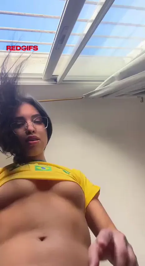 Dream Girl's Barely Legal Tease: Big Tits & Dripping Pussy Play