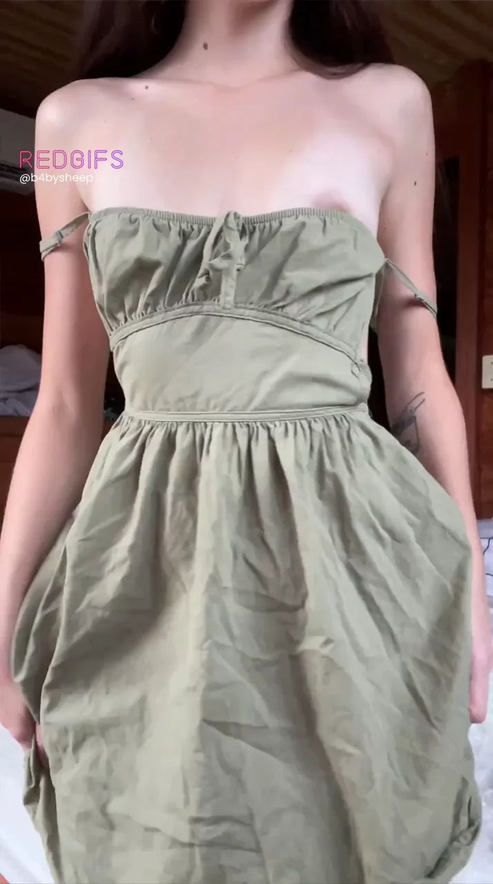 Barely Legal Latina Teen Teasing in Cute Dress for Daddy 😘🔥