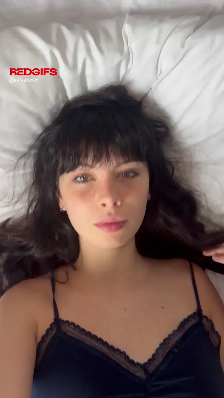 My application, sorry no makeup today, are they at least pretty?