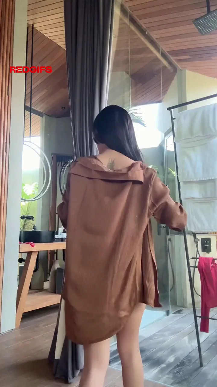 Taking my time showing off this ass