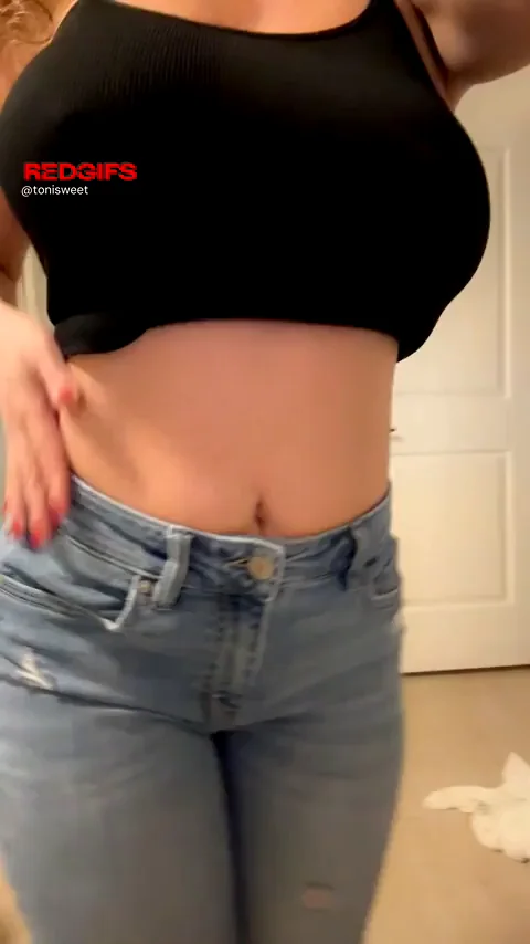 Big titty reveal.