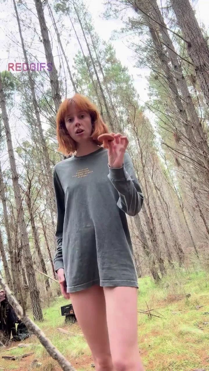 🌲 Redhead Hippie Slut's Natural Buttplug Tease in the Woods 🍑🔌