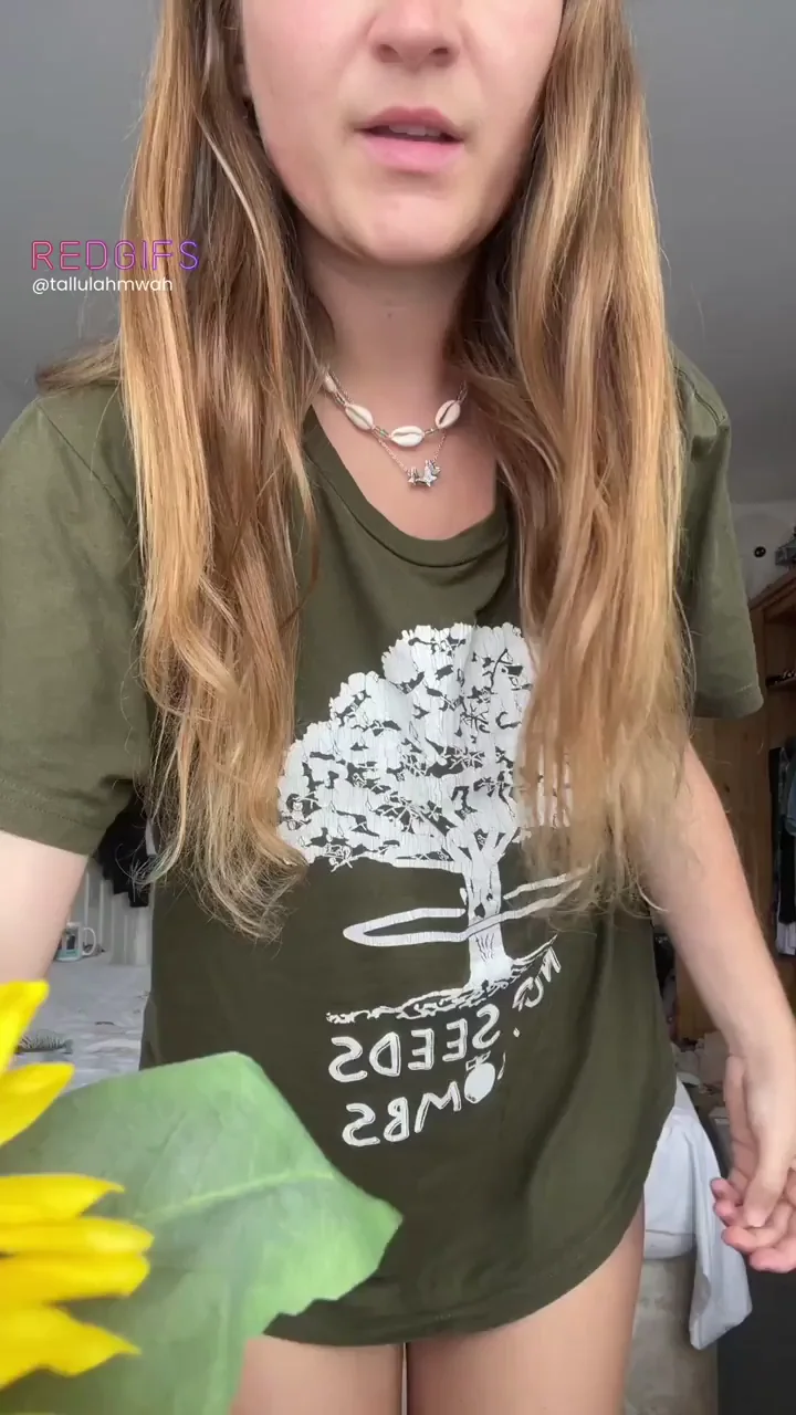 Perky Natural B-Cups 🍈🍈 Perfect Handful Tease by Cute Redhead 😘