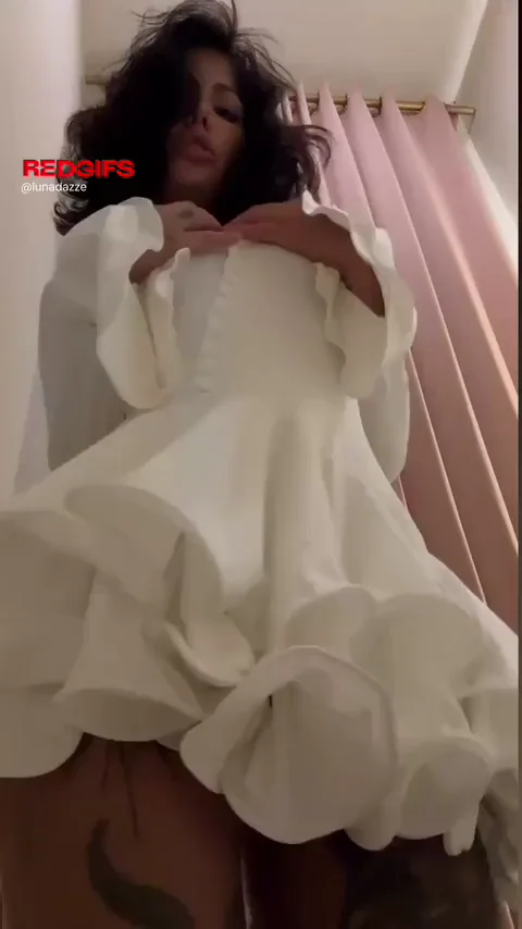 Perfect dress: buy or not?